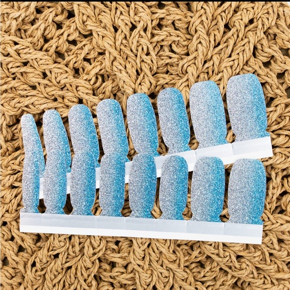 *Retired* Color Street: French Riviera | Blue Silver Gradient Glitter Sparkle - Picture 3 of 14